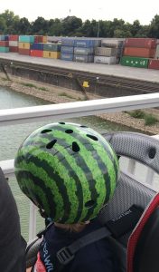 Little_Nutty_Watermelon_Containerhafen