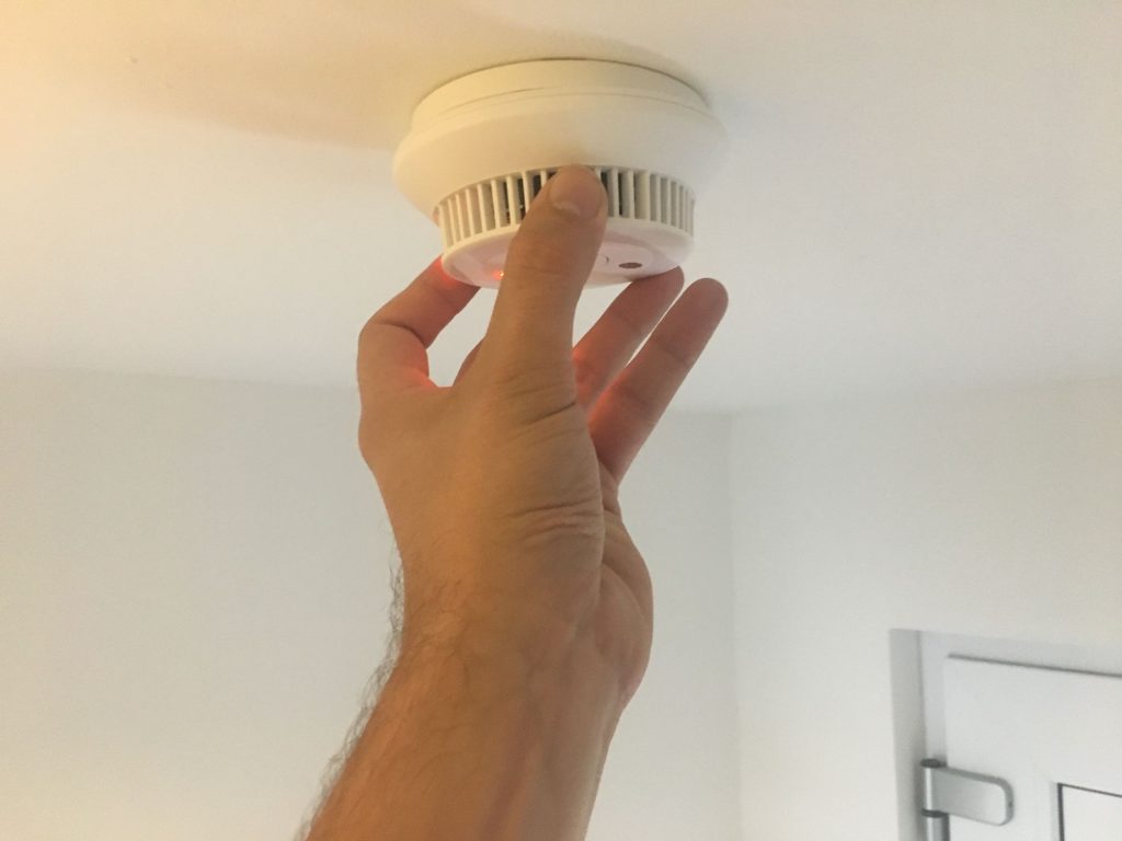 Übrigens: Bei uns in NRW sind Rauchmelder mittlerweile Pflicht!